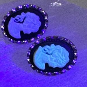 Vintage Silver Tone Glowy Black Cameo Earrings Contains Some Uranium In One